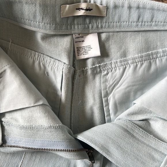 LVIR front slit light wash jean - Picture 6 of 8